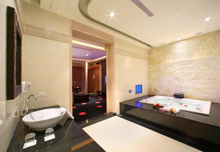 Amain Boutique Motel - Tucheng 217 Luaran gambar
